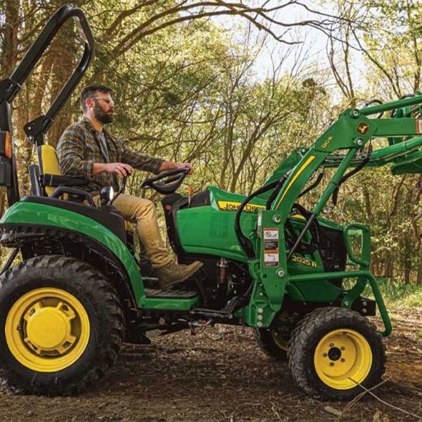 John Deere 2025R Compact Tractor