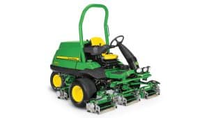 John Deere 8000A E-Cut™ Hybrid Fairway Mower